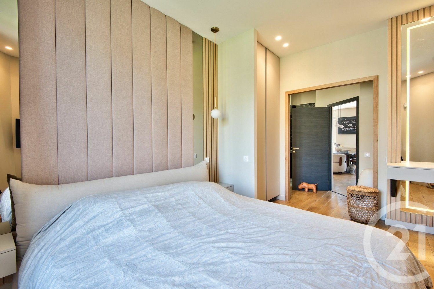 Property photo in Carre d'Argent