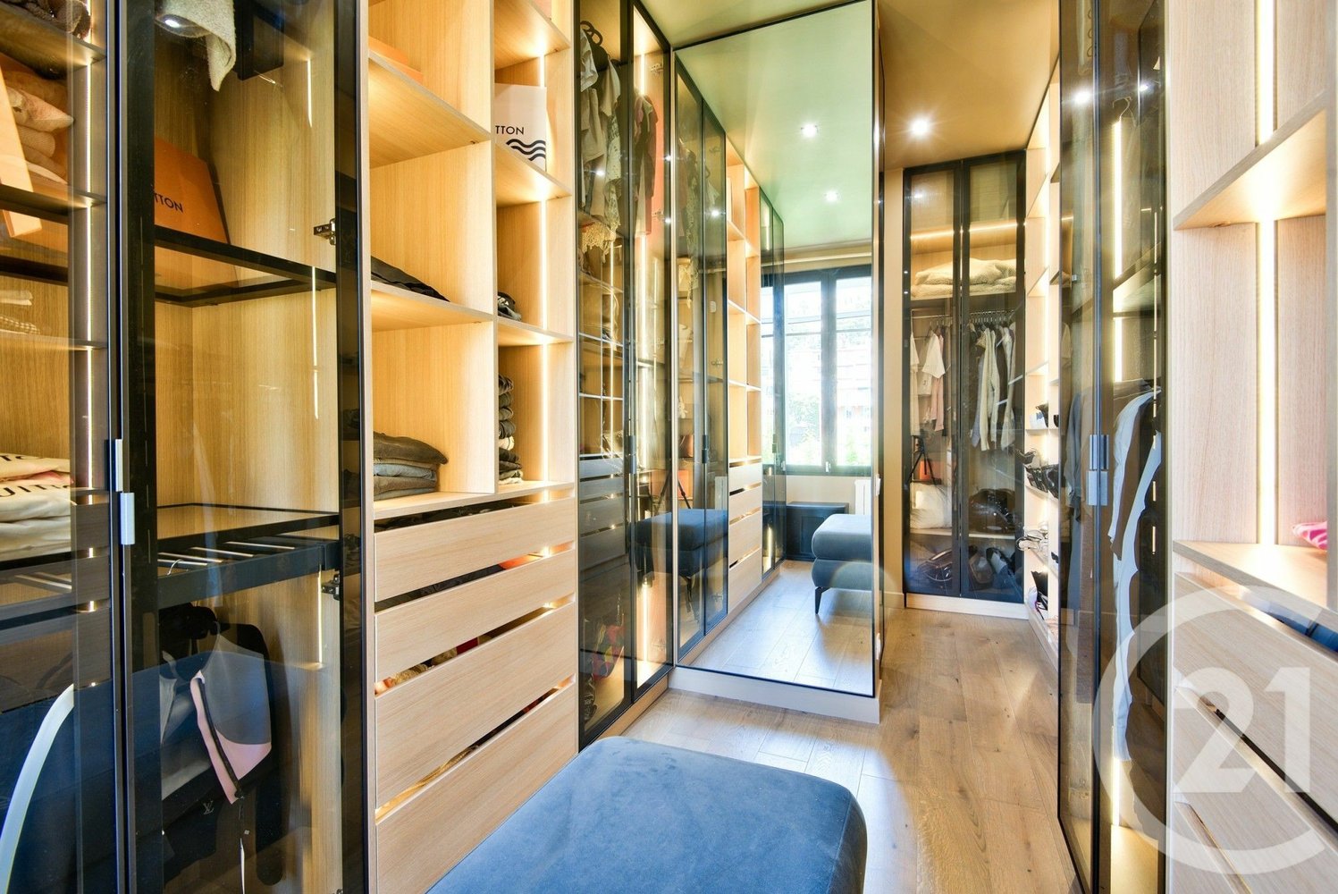 Property photo in Carre d'Argent