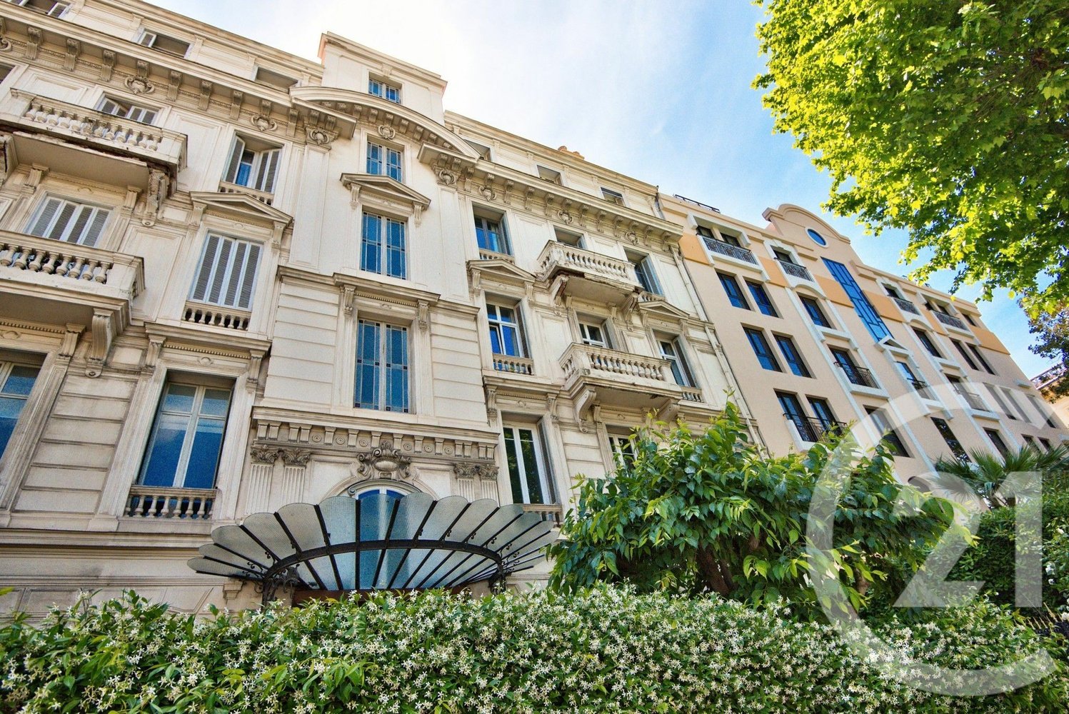 Property photo in Carre d'Argent