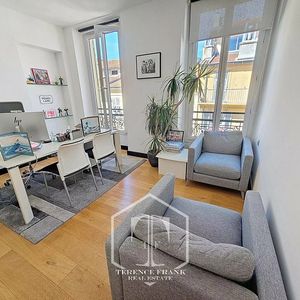 Property in Carre d'Argent