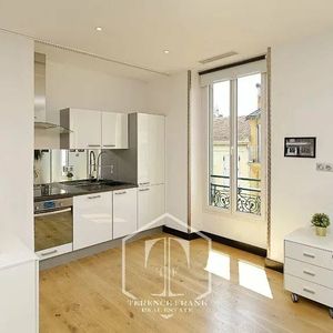 Property in Carre d'Argent