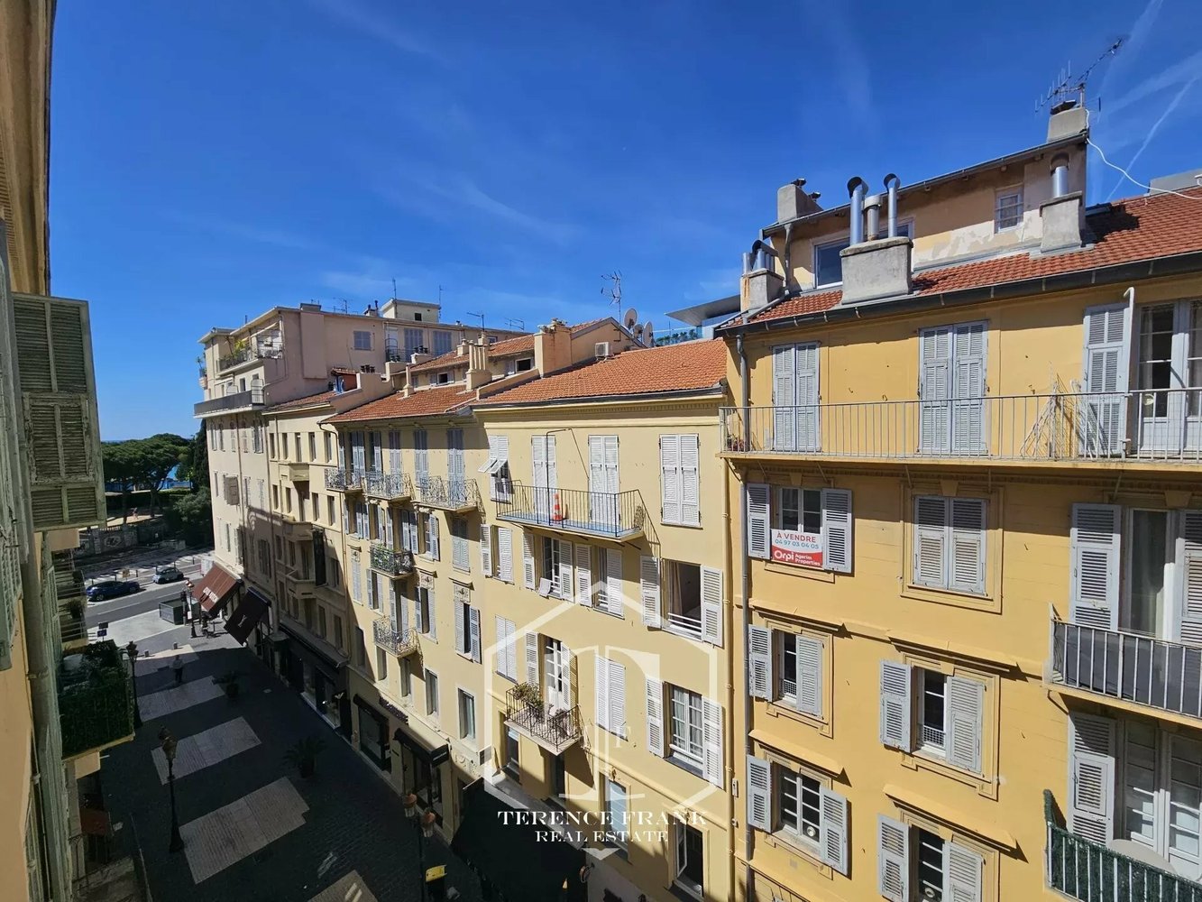 Property photo in Carre d'Argent