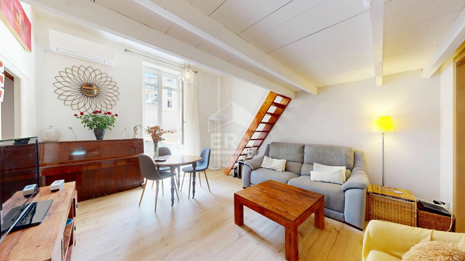 Property photo in Carre d'Argent