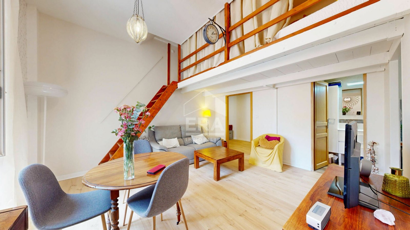 Property photo in Carre d'Argent