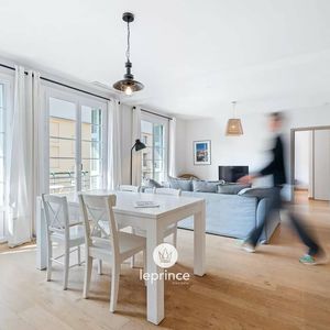 Property in Carre d'Argent