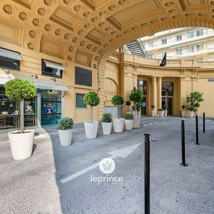 Property in Carre d'Argent