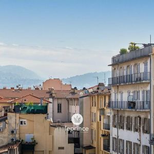 Property in Carre d'Argent