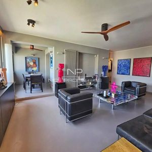 Property in Carre d'Argent