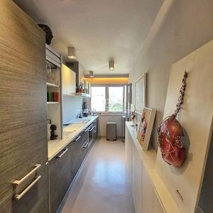 Property in Carre d'Argent