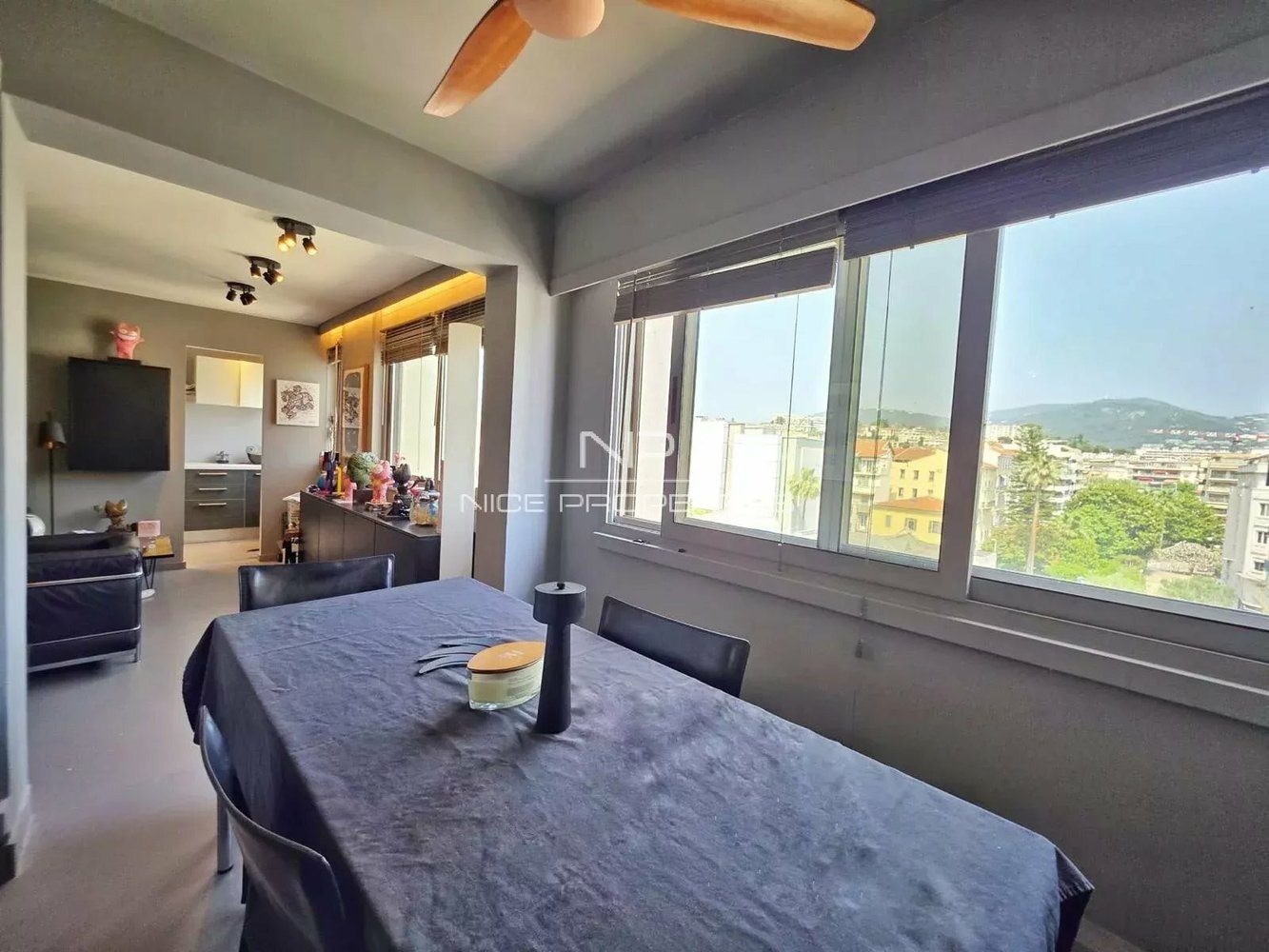 Property photo in Carre d'Argent