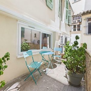 Property in Carre d'Argent