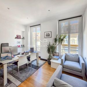 Property in Carre d'Argent