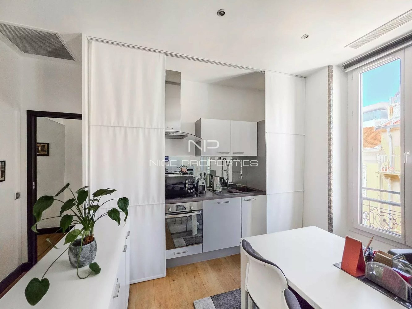 Property photo in Carre d'Argent