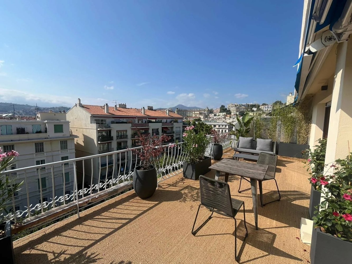 Property photo in Carre d'Argent