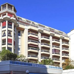 Property in Carre d'Argent