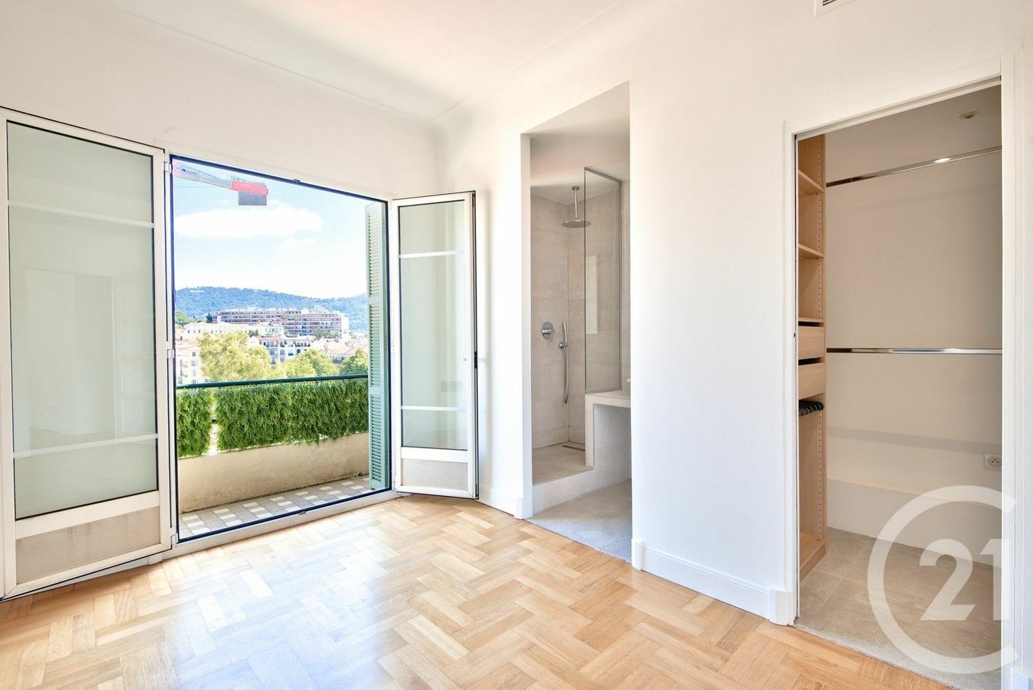 Property photo in Carre d'Argent