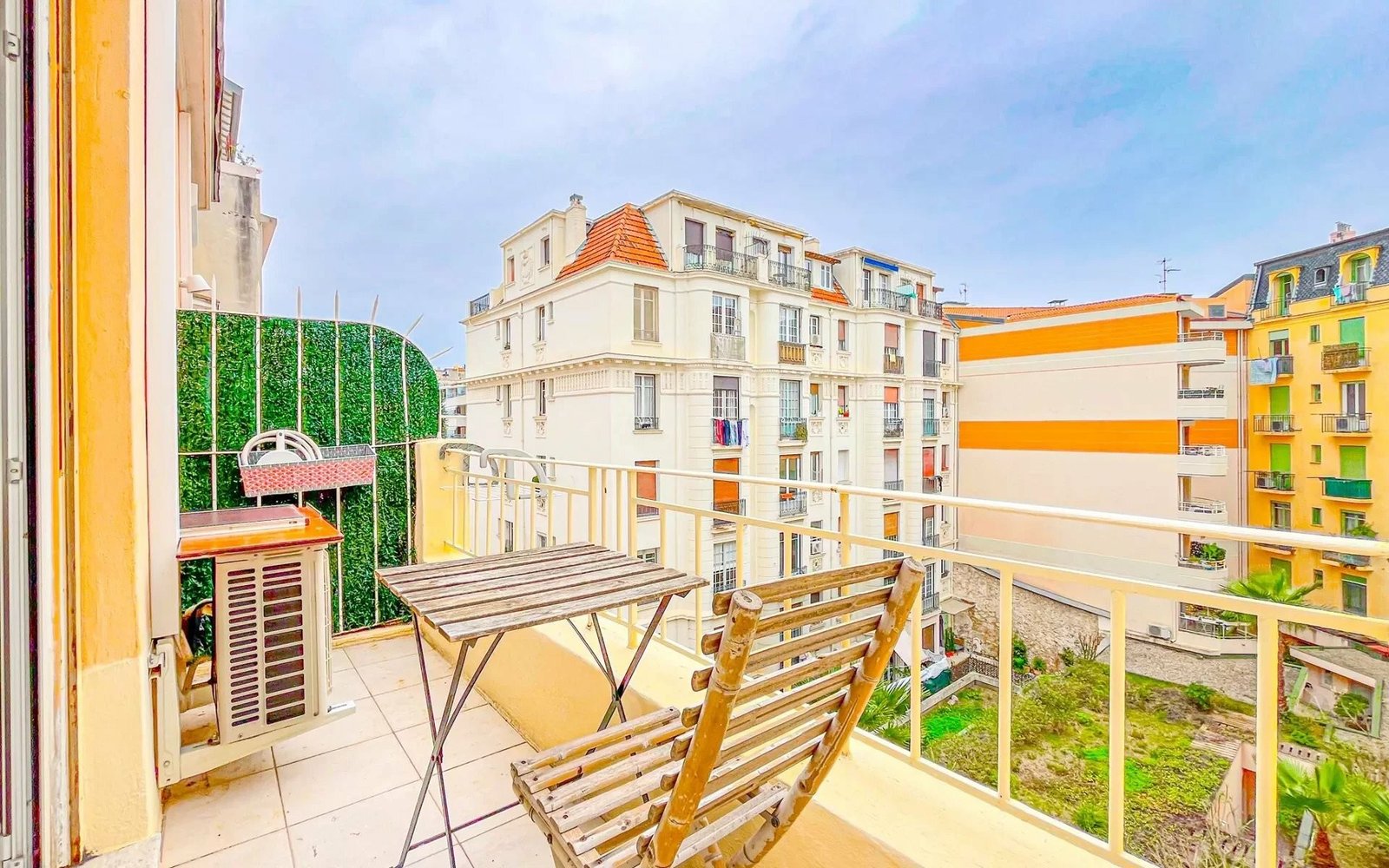 Property photo in Carre d'Argent