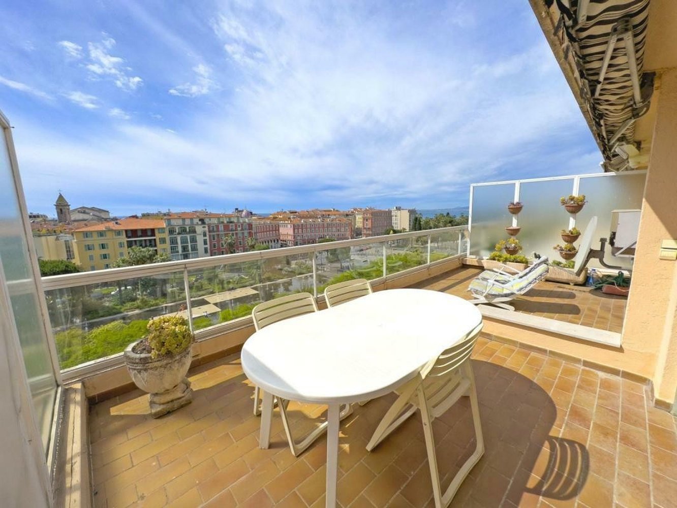 Property photo in Carre d'Argent