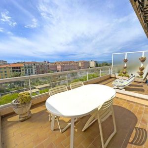 Property in Carre d'Argent