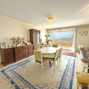 Property in Carre d'Argent