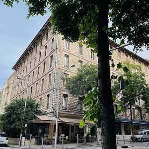 Property in Carre d'Or