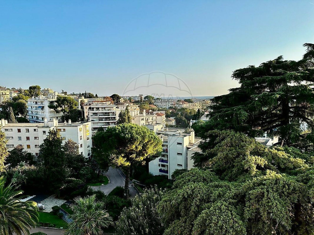 Property photo in Carre d'Or