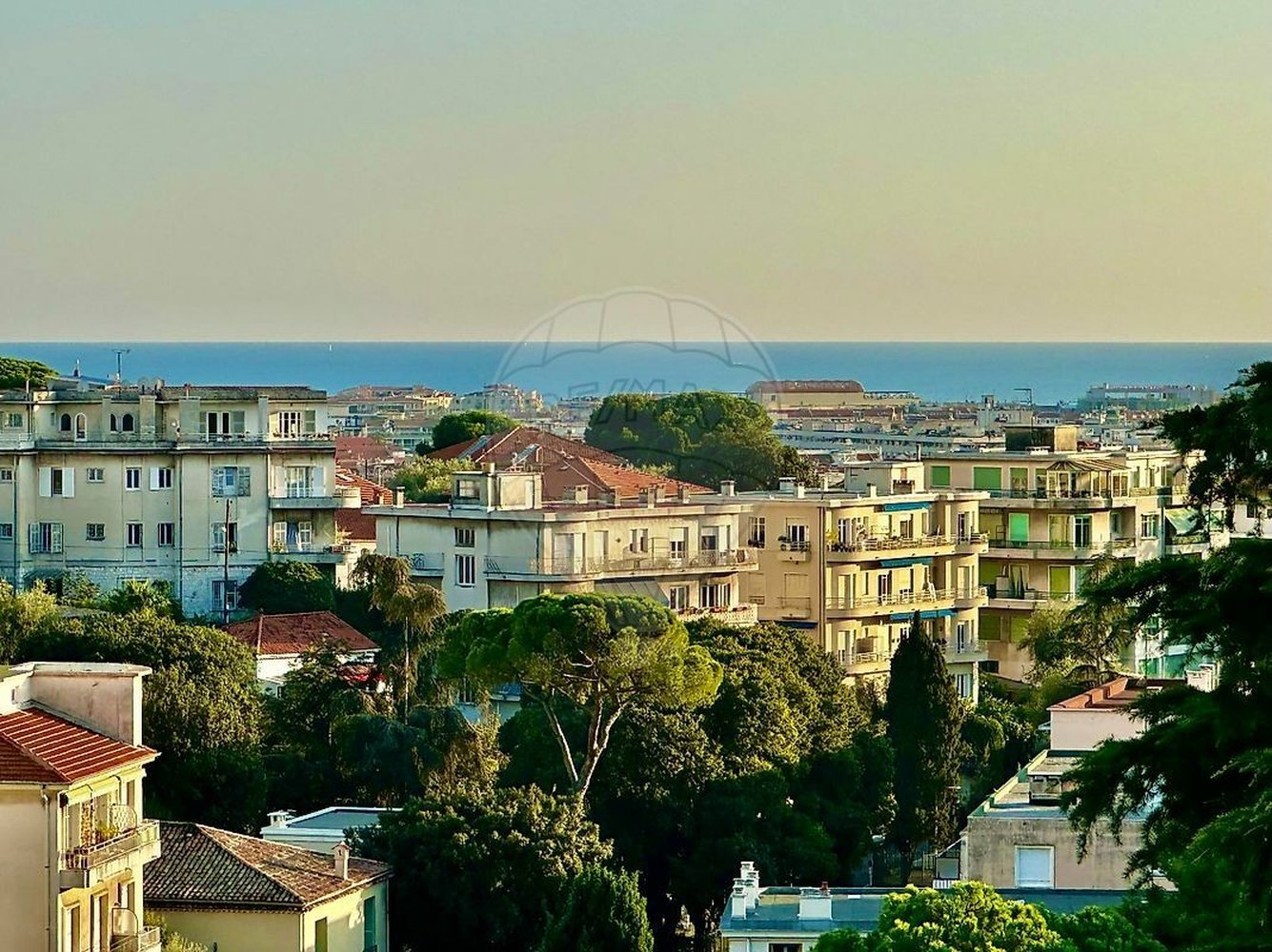 Property photo in Carre d'Or