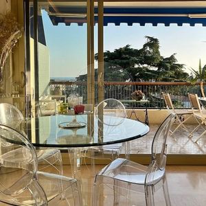 Property in Carre d'Or