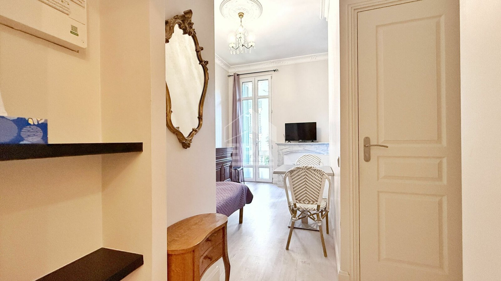 Property photo in Carre d'Or