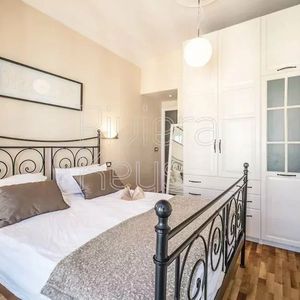 Property in Carre d'Or