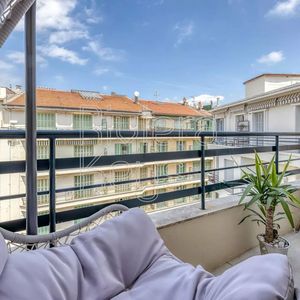 Property in Carre d'Or