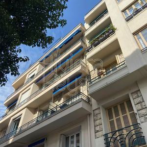 Property in Carre d'Or