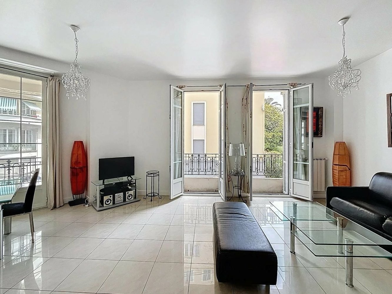 Property photo in Carre d'Or