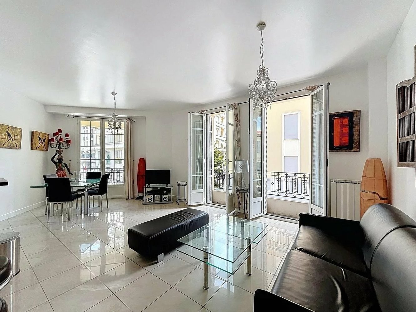 Property photo in Carre d'Or