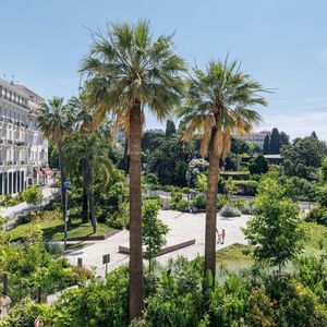 Property in Carre d'Or