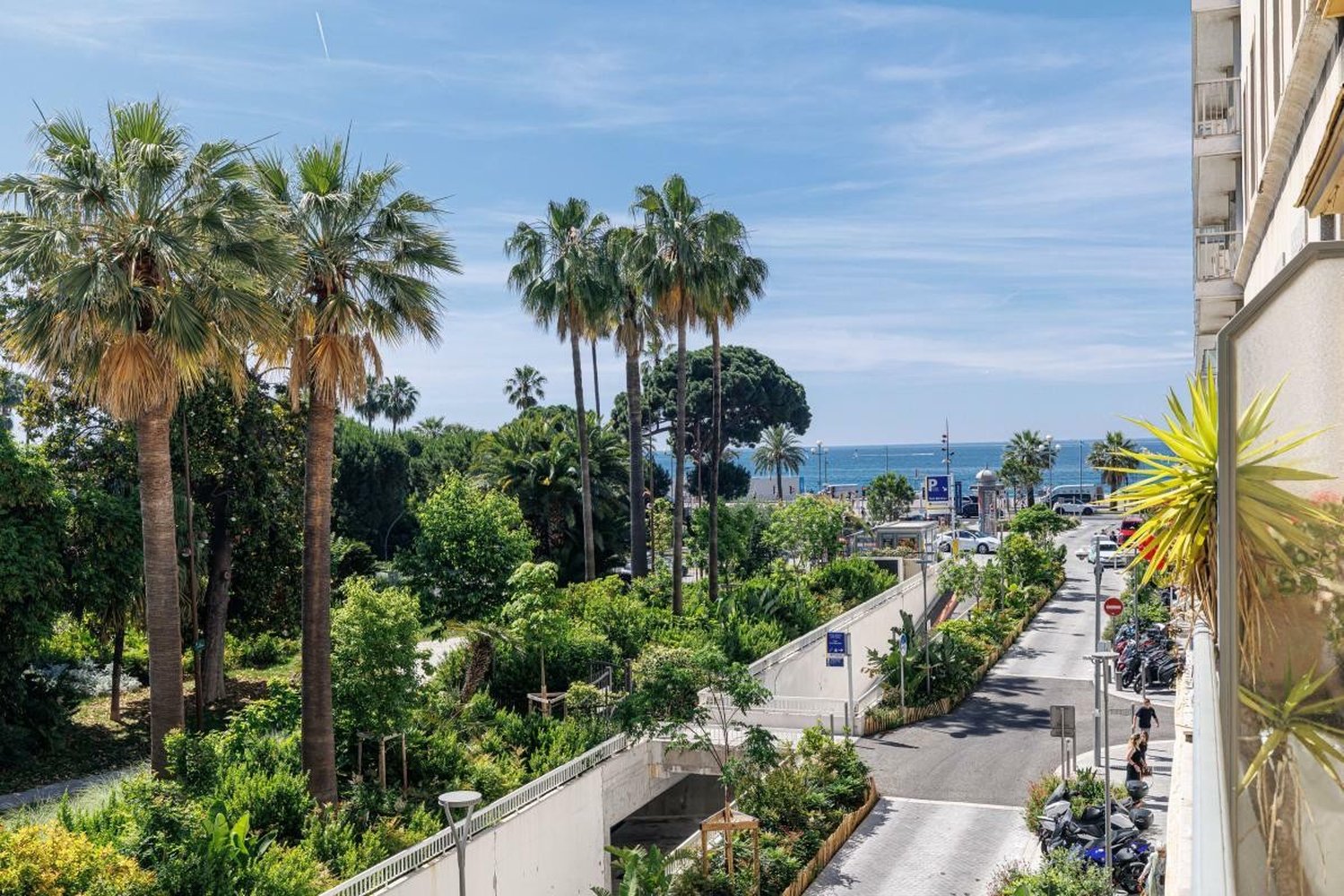 Property photo in Carre d'Or