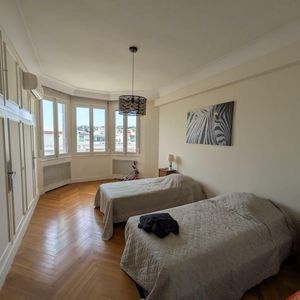 Property in Carre d'Or