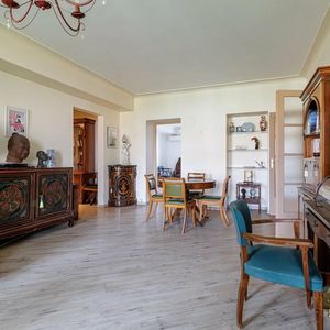 Property in Carre d'Or