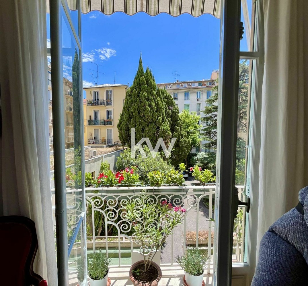 Property photo in Carre d'Or