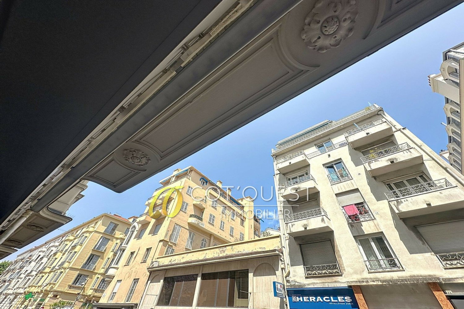 Property photo in Carre d'Or