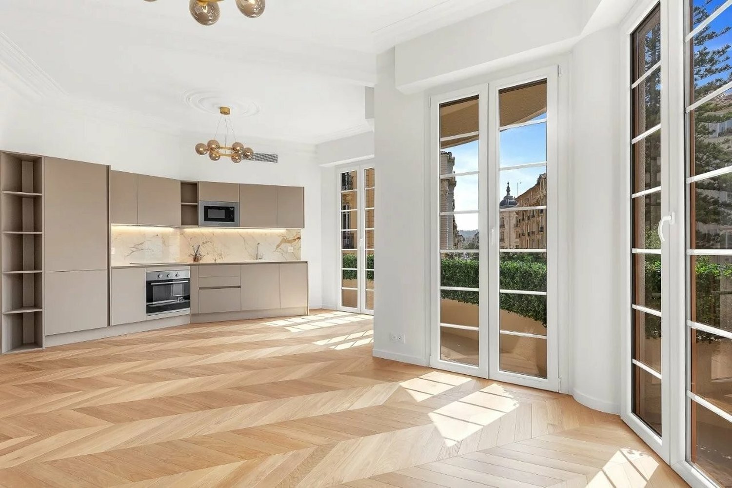 Property photo in Carre d'Or