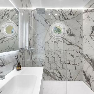 Property in Carre d'Or