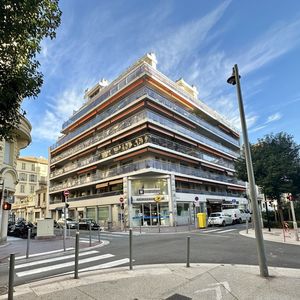 Property in Carre d'Or