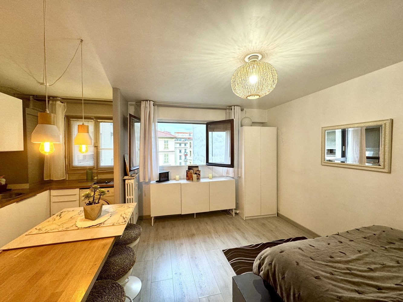 Property photo in Carre d'Or