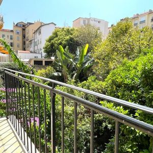 Property in Carre d'Or