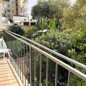 Property in Carre d'Or