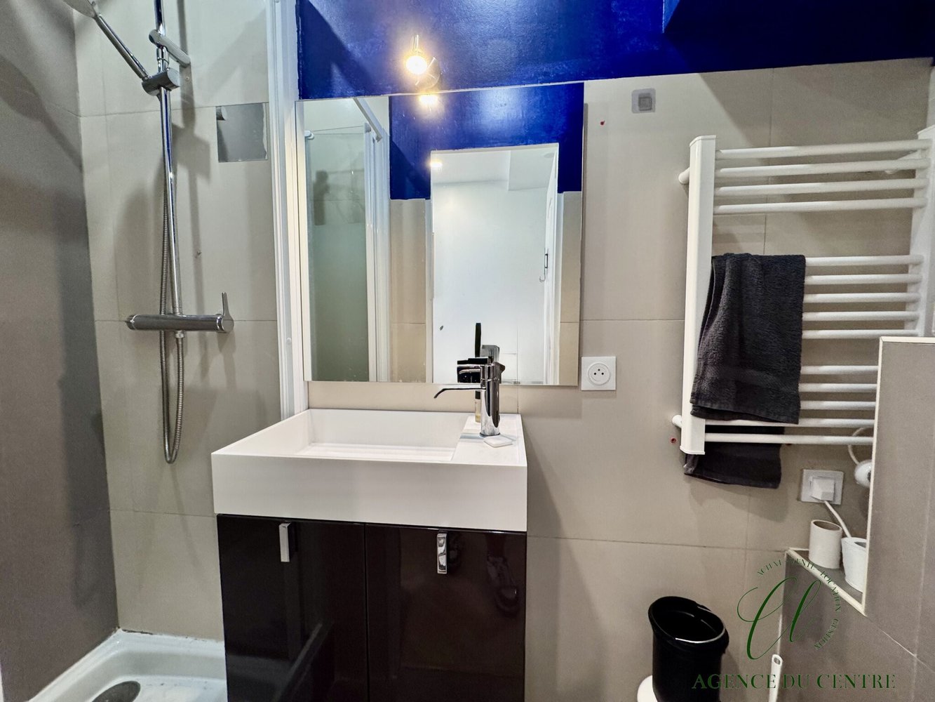 Property photo in Carre d'Or