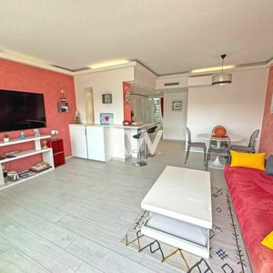 Property in Carre d'Or