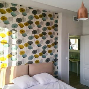 Property in Carre d'Or