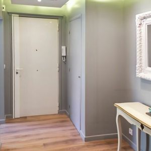 Property in Carre d'Or